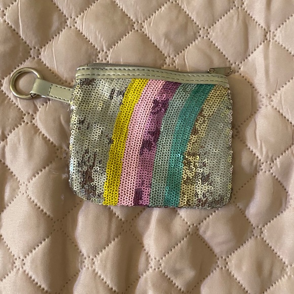 Unlisted items - Picture 4 of 8